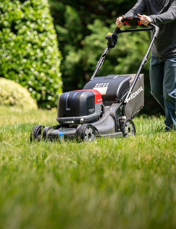 HRX217-BE 58V Battery Lawn Mower hrx-be-commercial-dc-mower-product-page-mobile-header-1600-x-2080